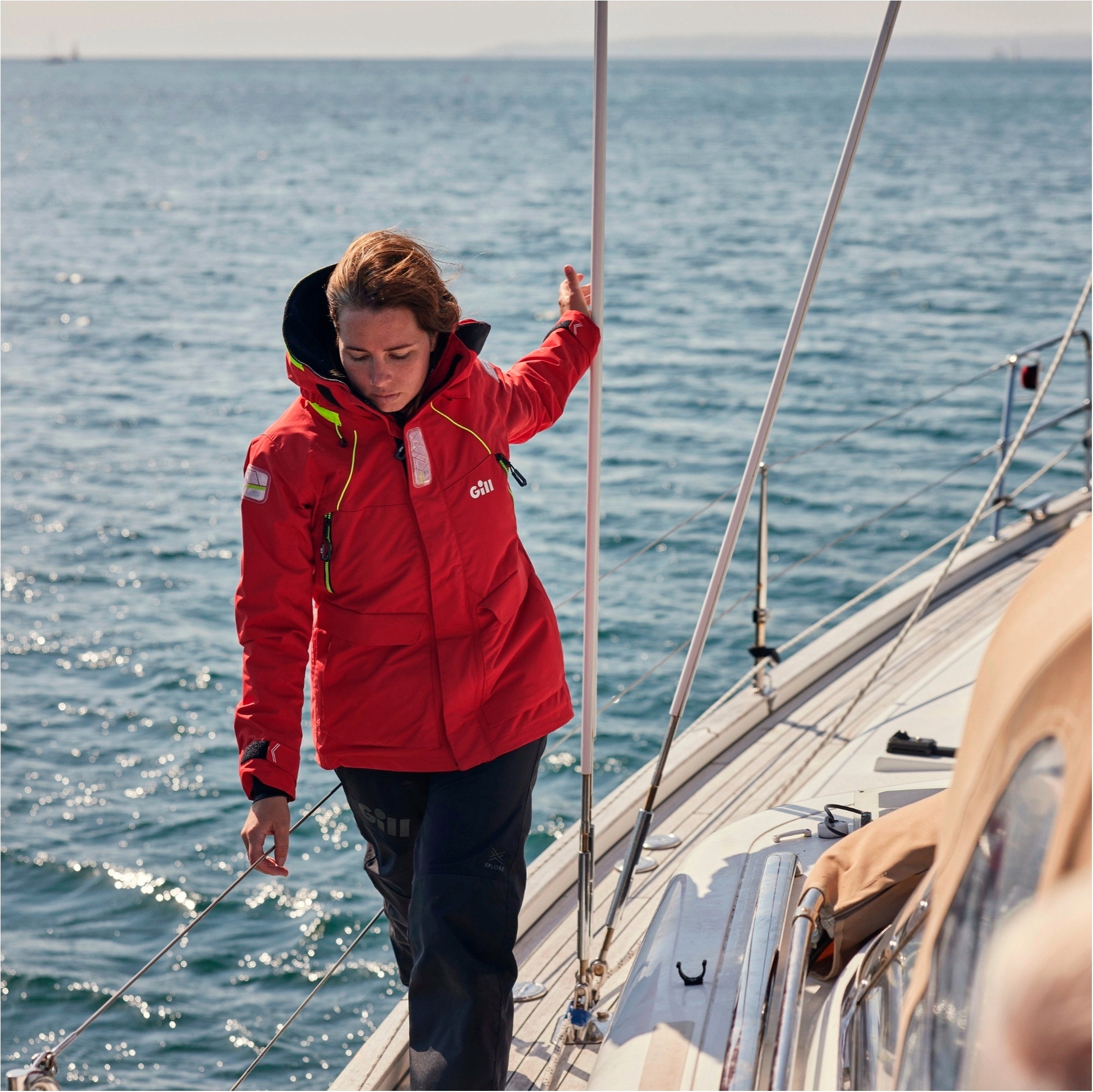 2026 Gill Da Donna OS2 Giacca E Pantaloni Da Vela Offshore GWOOJATCSRB - Rosso / Black